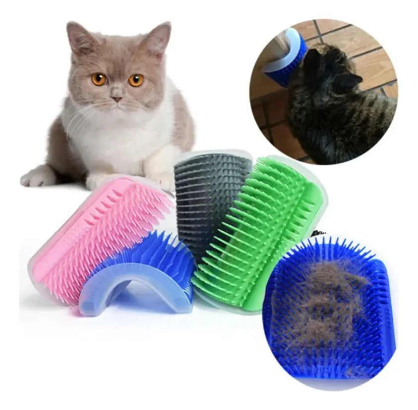 Rascador Esquinero Masajeador y Cepillo Autoasicalador con Compartimiento de Catnip